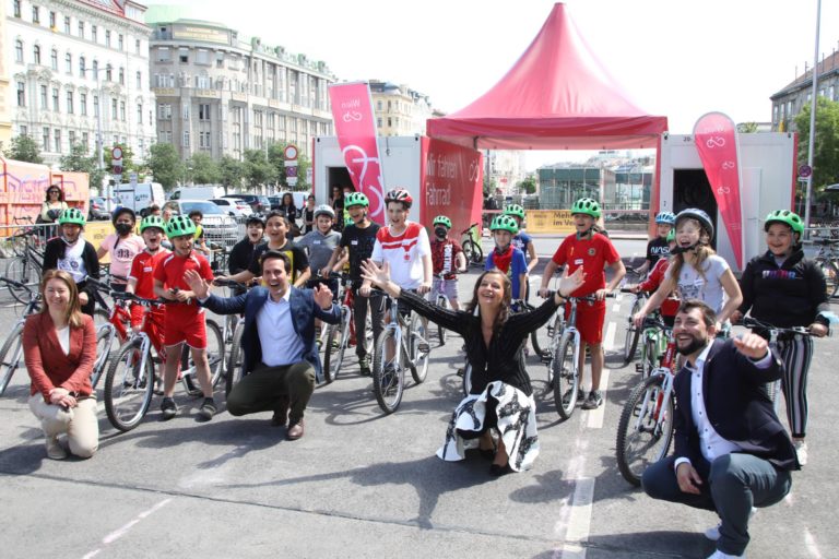 Gratis Radfahrkurse am Naschmarktparkplatz Fahrrad Wien